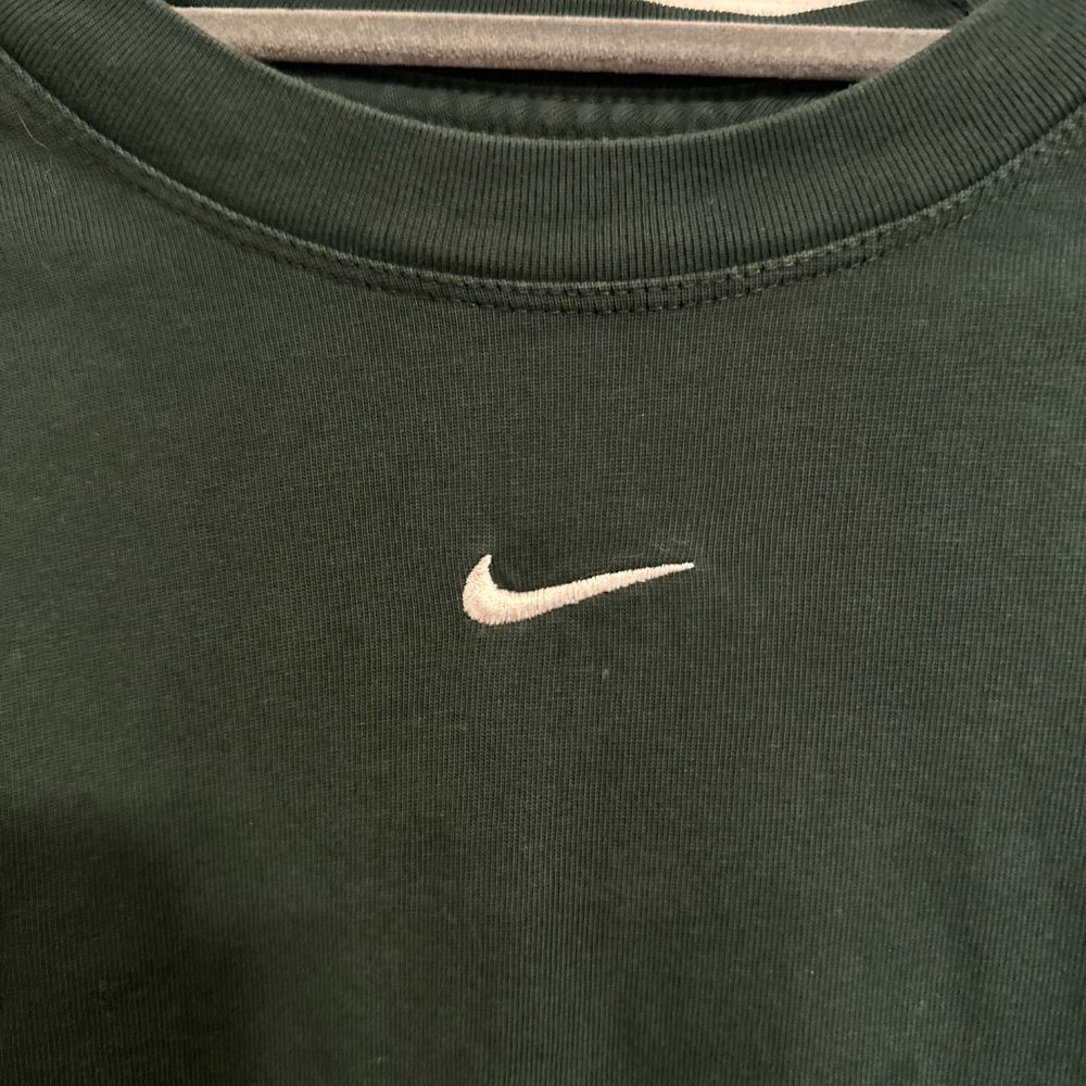 Nike Sportswear Essentials Women's Boxy T-shirt - Size Medium - Pro Green - Picture 3 of 6